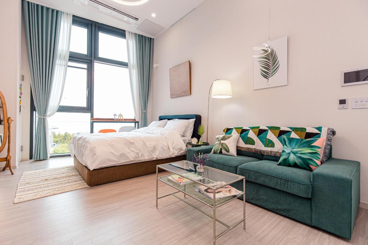 Ocean Marina Suite View Йосу Экстерьер фото