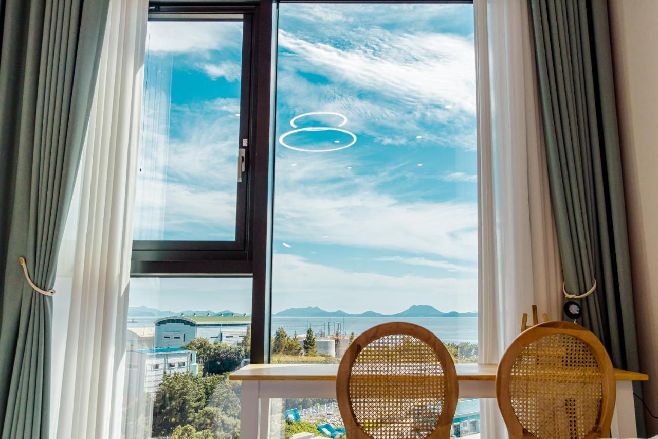 Ocean Marina Suite View Йосу Экстерьер фото