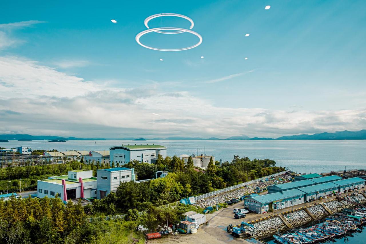 Ocean Marina Suite View Йосу Экстерьер фото