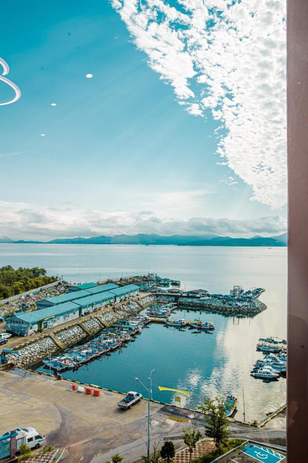 Ocean Marina Suite View Йосу Экстерьер фото